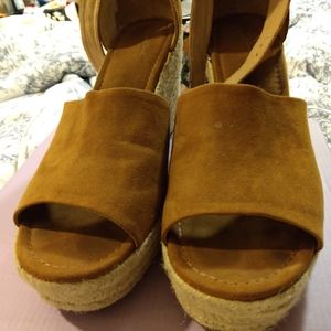 Wedge sandals